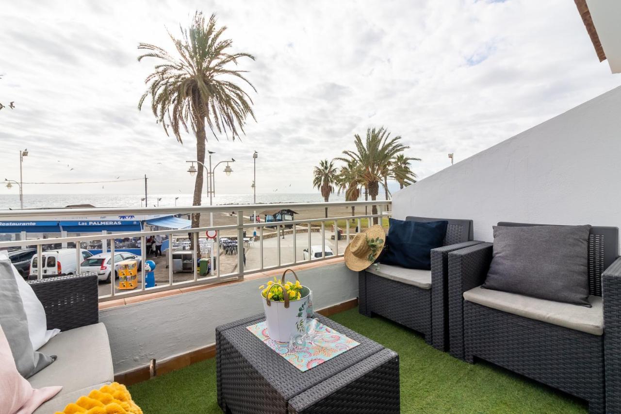Sea & Wave Pedregalejo Beach Apartment Málaga Dış mekan fotoğraf