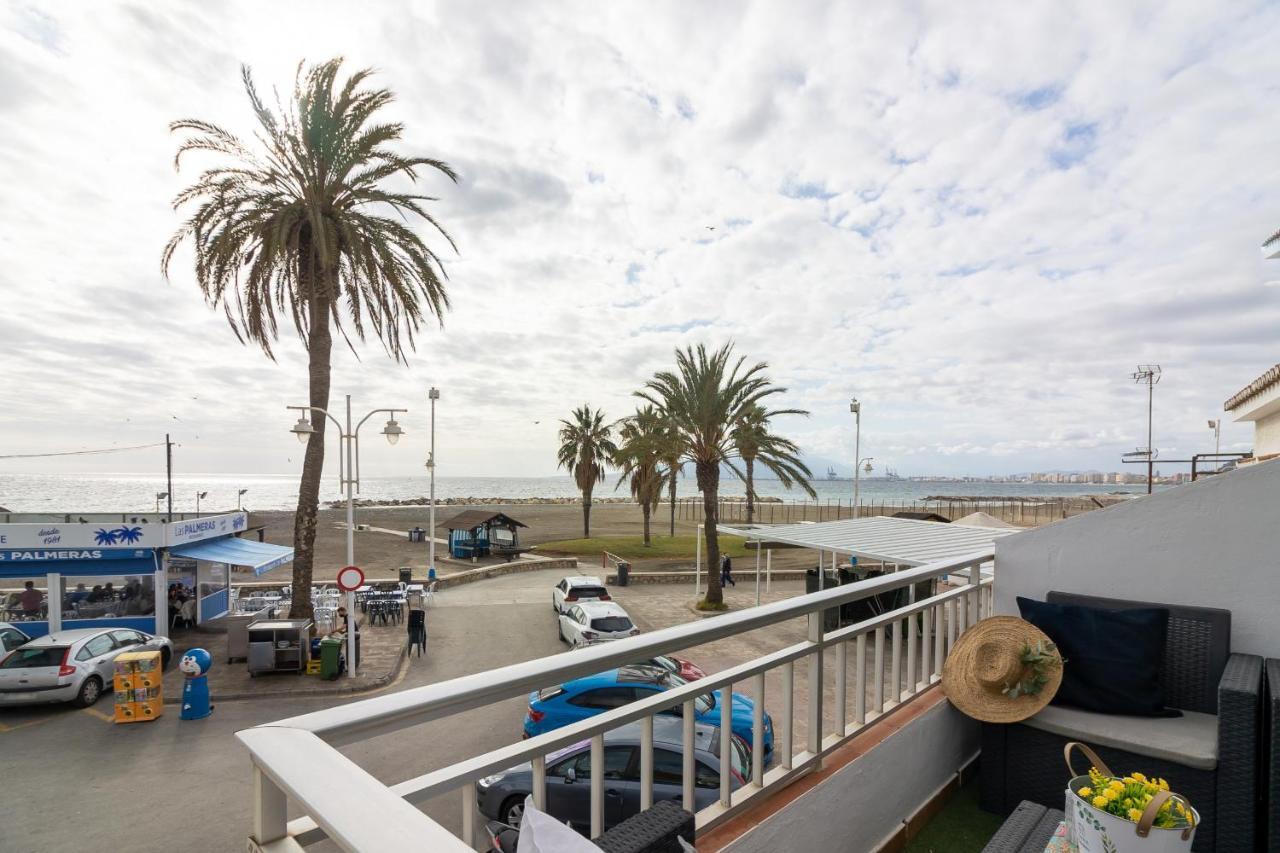 Sea & Wave Pedregalejo Beach Apartment Málaga Dış mekan fotoğraf