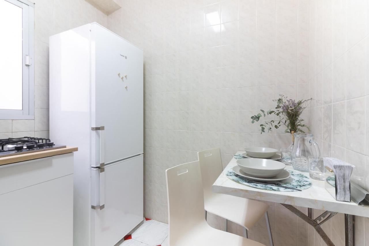 Sea & Wave Pedregalejo Beach Apartment Málaga Dış mekan fotoğraf