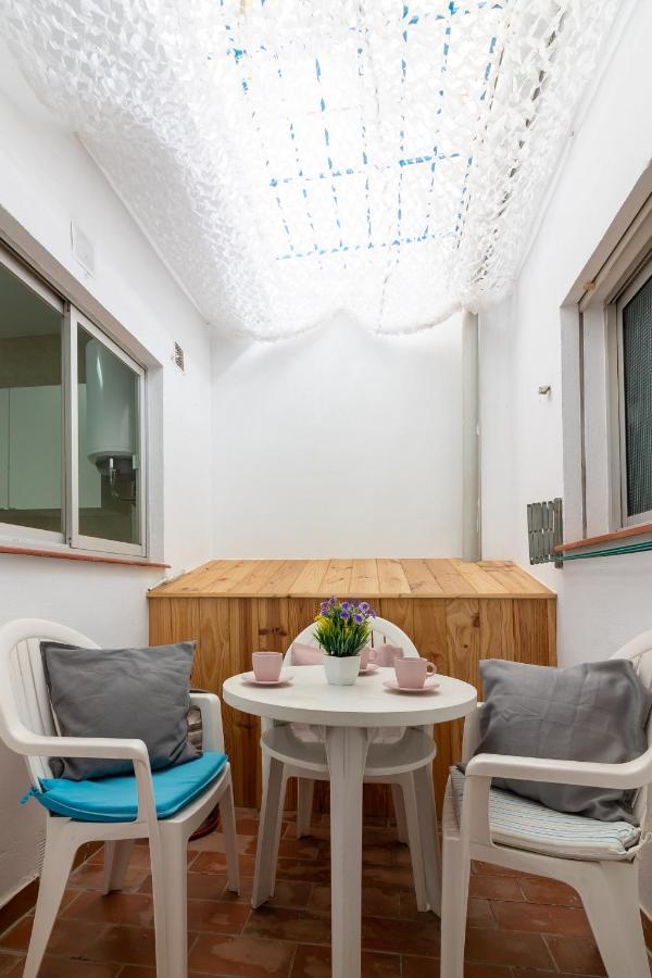 Sea & Wave Pedregalejo Beach Apartment Málaga Dış mekan fotoğraf