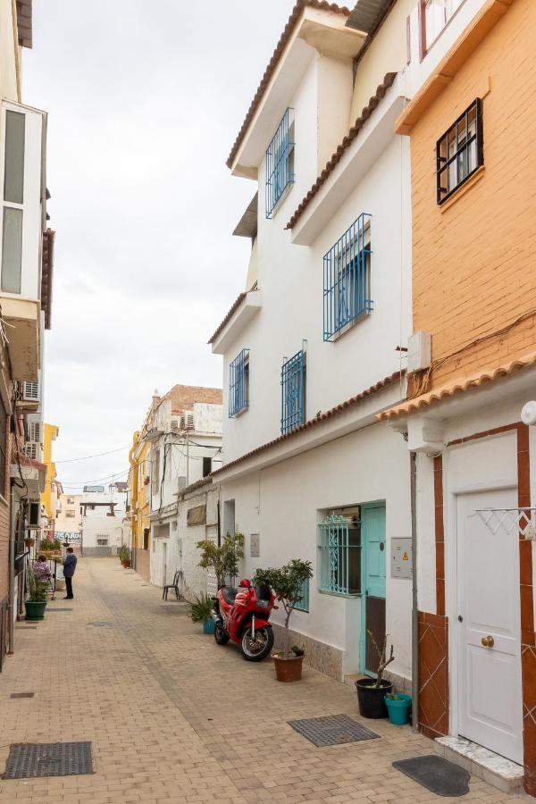 Sea & Wave Pedregalejo Beach Apartment Málaga Dış mekan fotoğraf